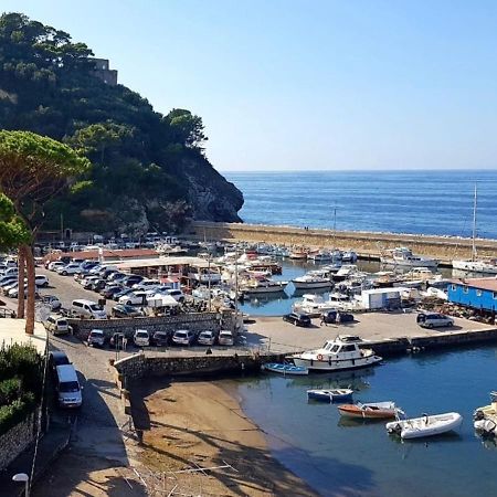 Апартаменты Relais Del Mare Con Terrazza Fronte Mare Free Parking Масса-Лубренсе Экстерьер фото