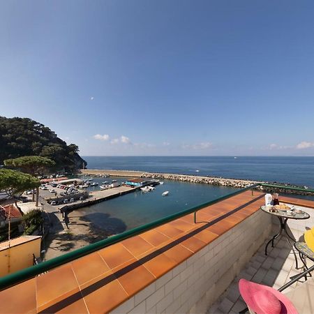 Апартаменты Relais Del Mare Con Terrazza Fronte Mare Free Parking Масса-Лубренсе Экстерьер фото