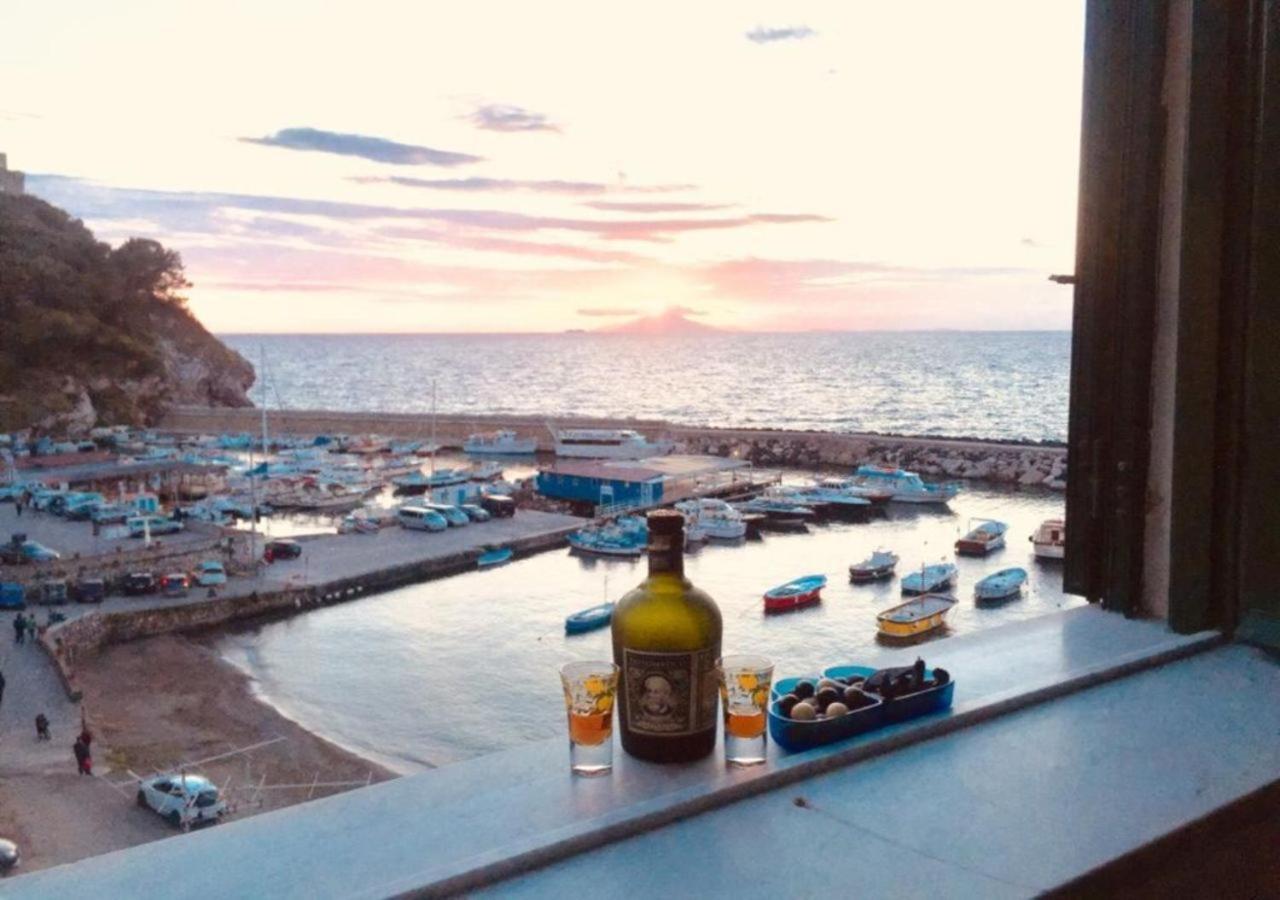 Апартаменты Relais Del Mare Con Terrazza Fronte Mare Free Parking Масса-Лубренсе Экстерьер фото