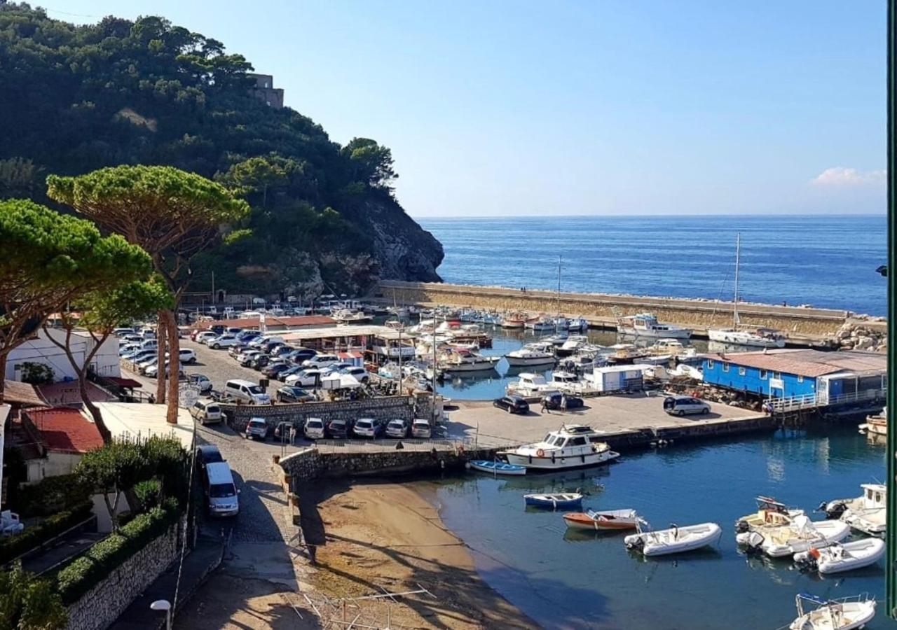 Апартаменты Relais Del Mare Con Terrazza Fronte Mare Free Parking Масса-Лубренсе Экстерьер фото