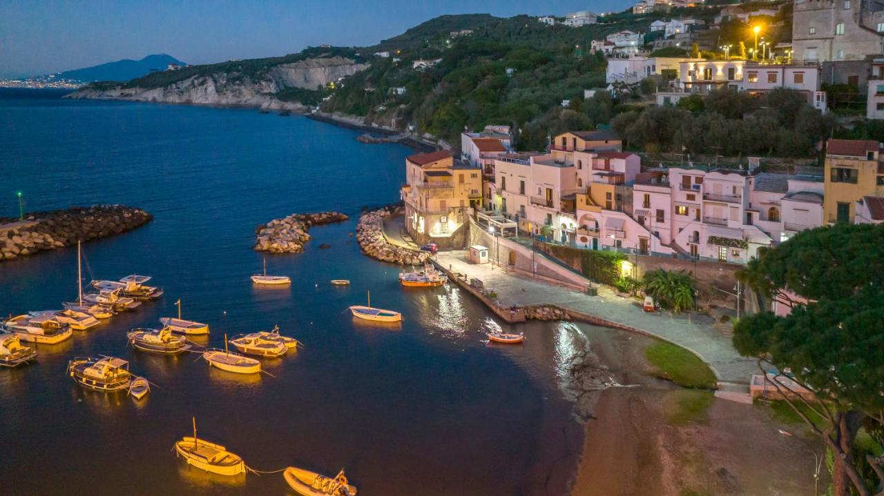 Апартаменты Relais Del Mare Con Terrazza Fronte Mare Free Parking Масса-Лубренсе Экстерьер фото