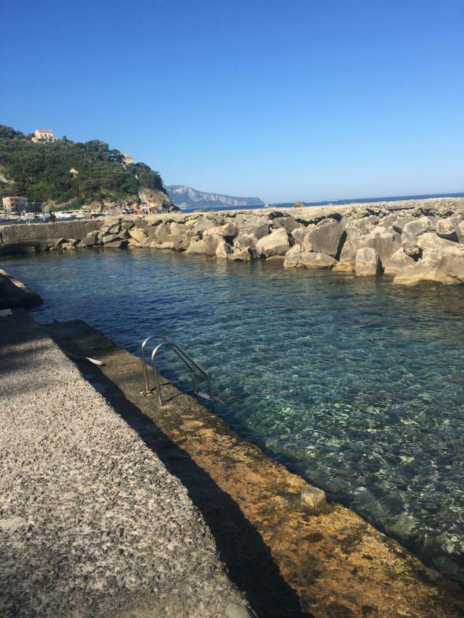 Апартаменты Relais Del Mare Con Terrazza Fronte Mare Free Parking Масса-Лубренсе Экстерьер фото